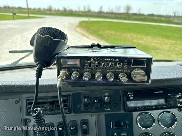 image for item DV1973 2020 Kenworth T370 utility / service truck