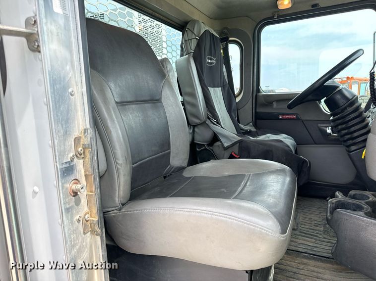 image for item DV1973 2020 Kenworth T370 utility / service truck