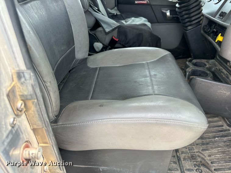 image for item DV1973 2020 Kenworth T370 utility / service truck