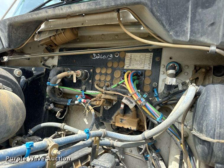 image for item DV1973 2020 Kenworth T370 utility / service truck