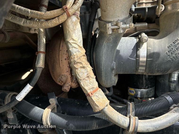 image for item DV1973 2020 Kenworth T370 utility / service truck