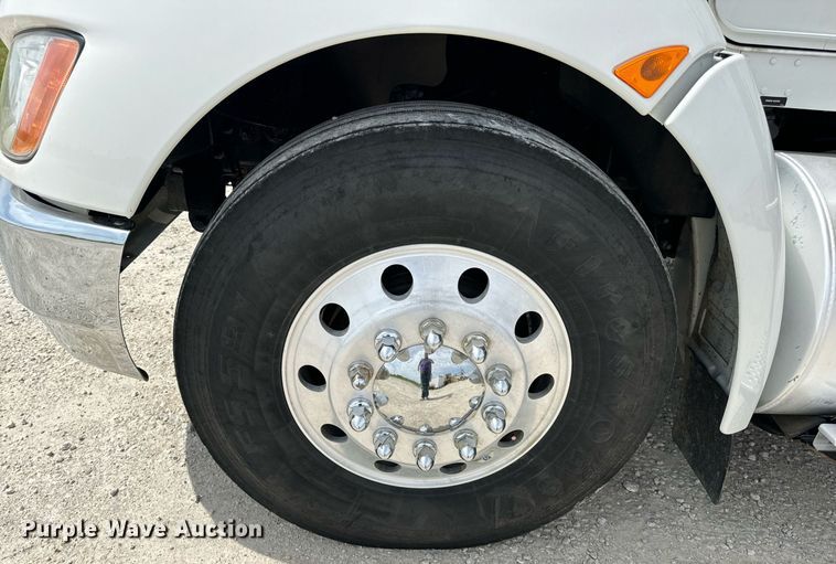 image for item DV1973 2020 Kenworth T370 utility / service truck