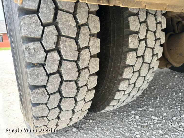 image for item DV1973 2020 Kenworth T370 utility / service truck