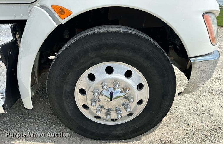 image for item DV1973 2020 Kenworth T370 utility / service truck