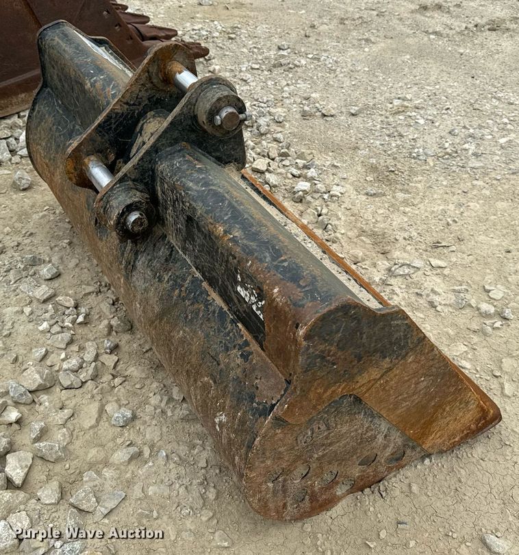 image for item DV1974 Caterpillar excavator bucket