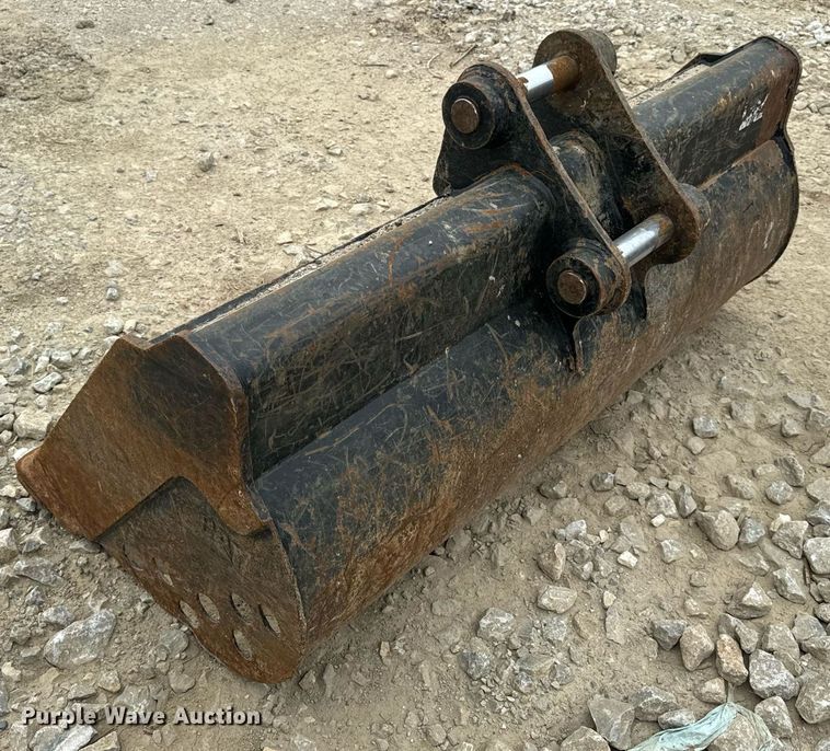 image for item DV1974 Caterpillar excavator bucket