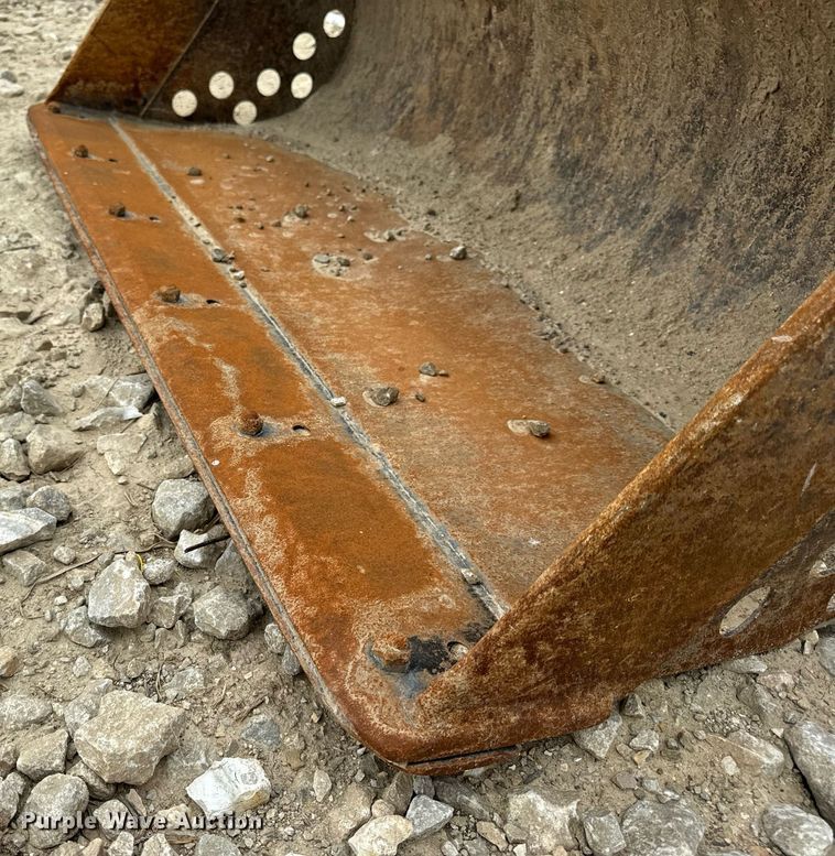 image for item DV1974 Caterpillar excavator bucket