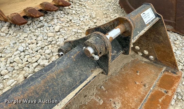 image for item DV1974 Caterpillar excavator bucket