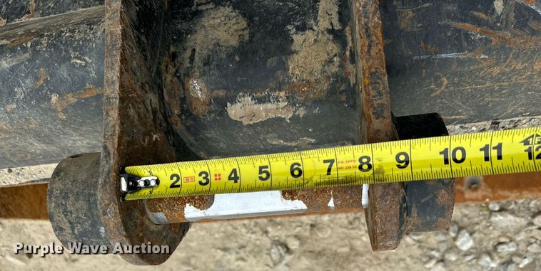 image for item DV1974 Caterpillar excavator bucket