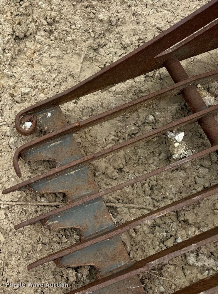 image for item DV1975 Virnig skid steer rock bucket