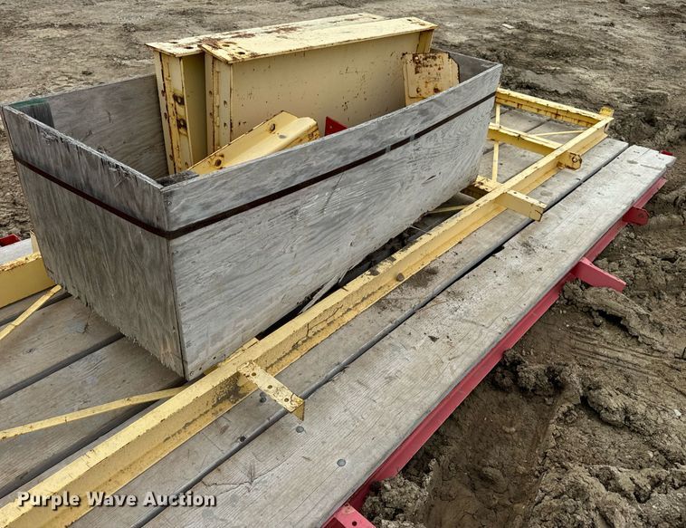 image for item DV1981 Overhang stripping buggy