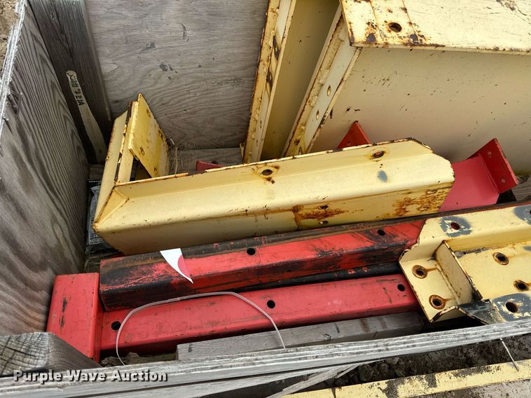 image for item DV1981 Overhang stripping buggy