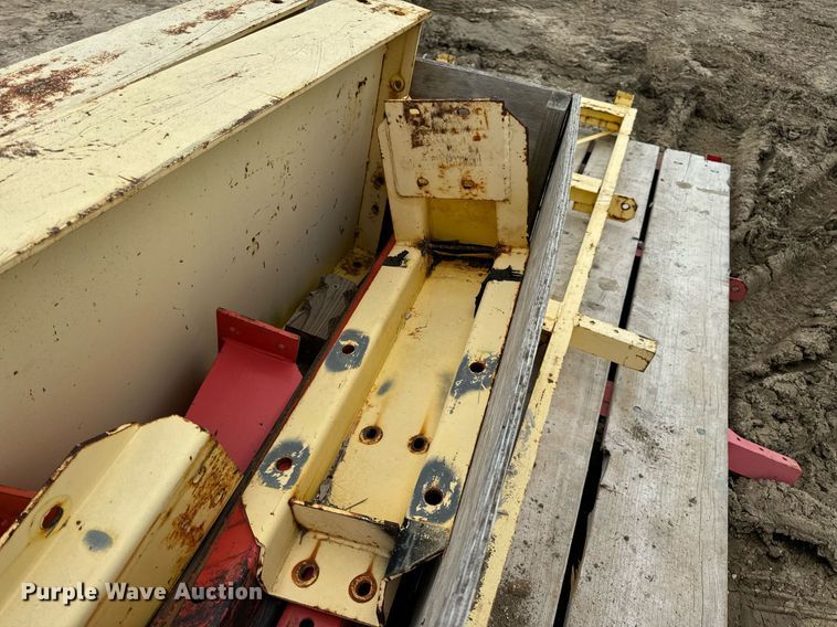 image for item DV1981 Overhang stripping buggy