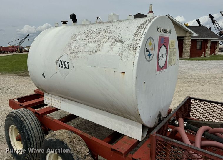 image for item DV1982 Elsass Fabrication Ltd. 1025 fuel tank trailer