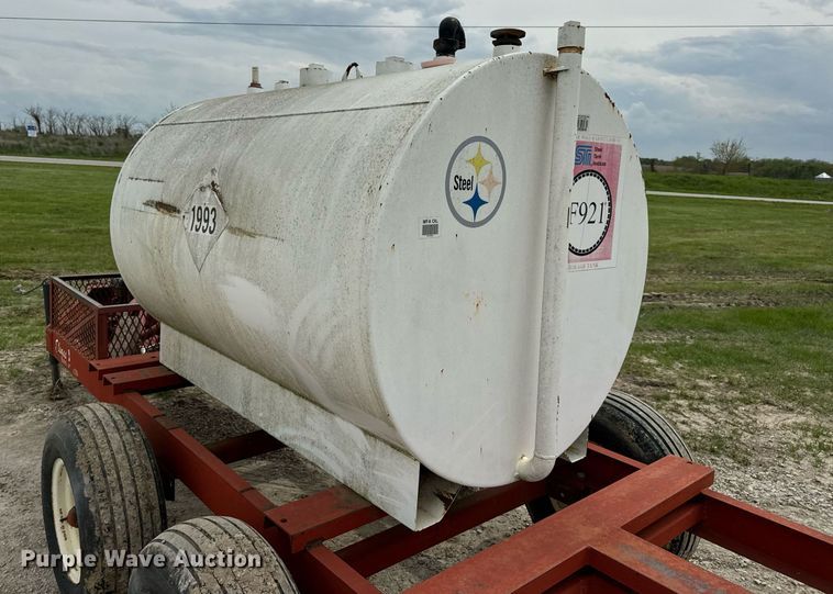 image for item DV1982 Elsass Fabrication Ltd. 1025 fuel tank trailer