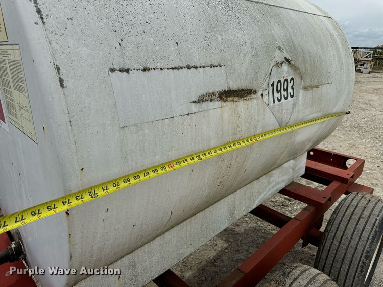 image for item DV1982 Elsass Fabrication Ltd. 1025 fuel tank trailer