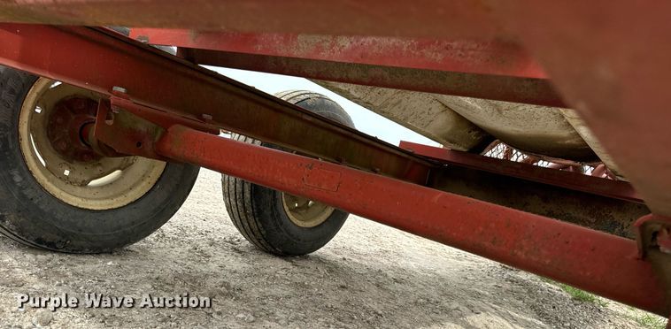 image for item DV1982 Elsass Fabrication Ltd. 1025 fuel tank trailer