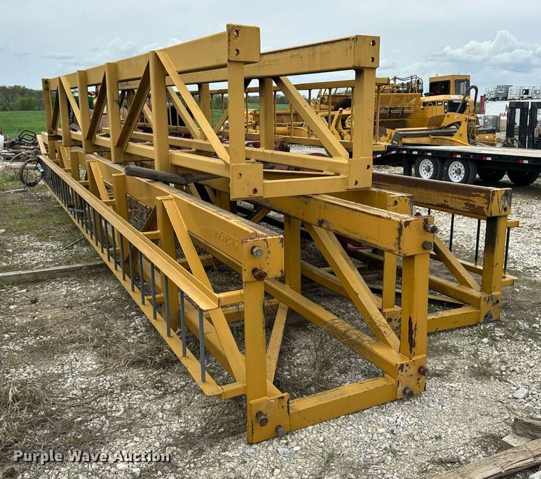 image for item DV1985 2015 SPI D30-32 pile driver