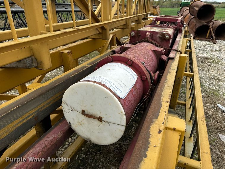 image for item DV1985 2015 SPI D30-32 pile driver