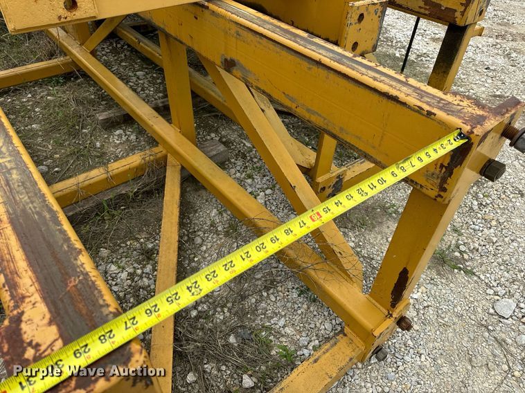 image for item DV1985 2015 SPI D30-32 pile driver