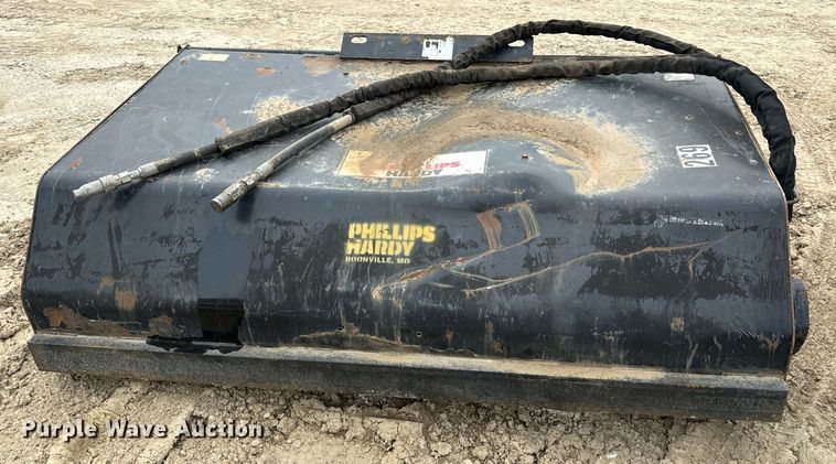 image for item DV1990 2014 Caterpillar BU118 skid steer broom