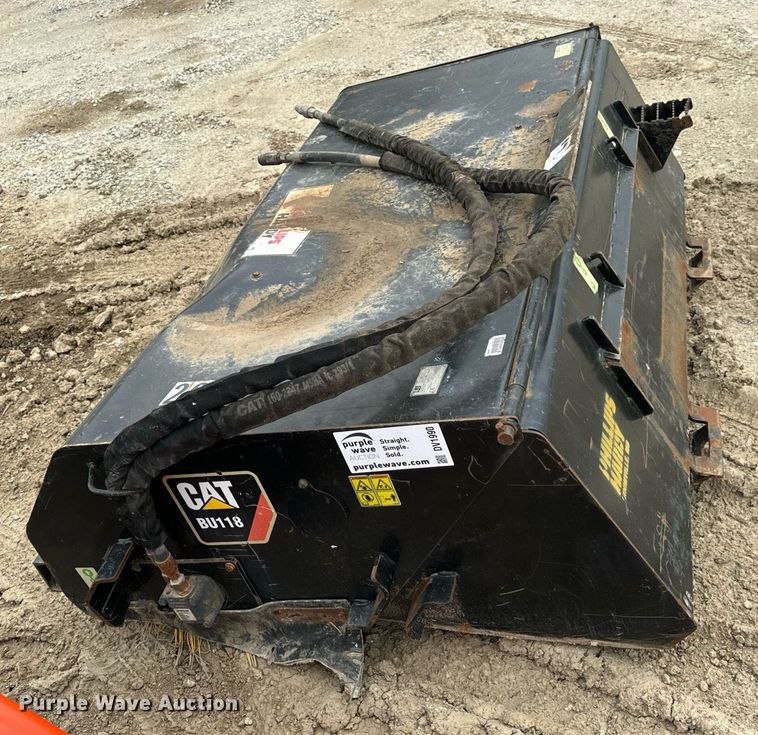 image for item DV1990 2014 Caterpillar BU118 skid steer broom