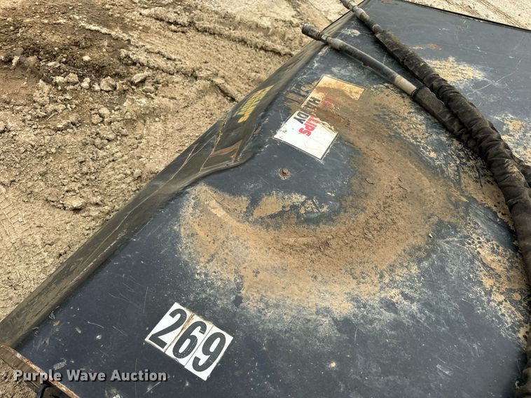 image for item DV1990 2014 Caterpillar BU118 skid steer broom