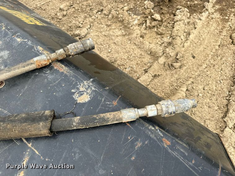 image for item DV1990 2014 Caterpillar BU118 skid steer broom