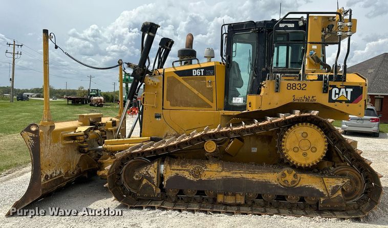 image for item DV1991 2016 Caterpillar D6T XW dozer