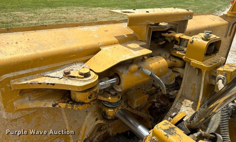 image for item DV1991 2016 Caterpillar D6T XW dozer