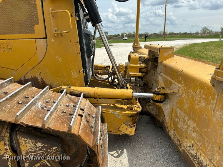image for item DV1991 2016 Caterpillar D6T XW dozer