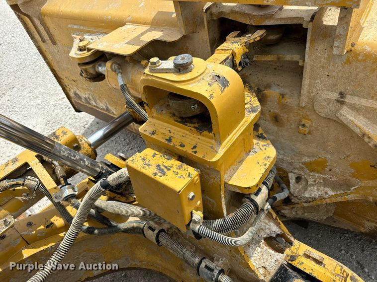 image for item DV1991 2016 Caterpillar D6T XW dozer