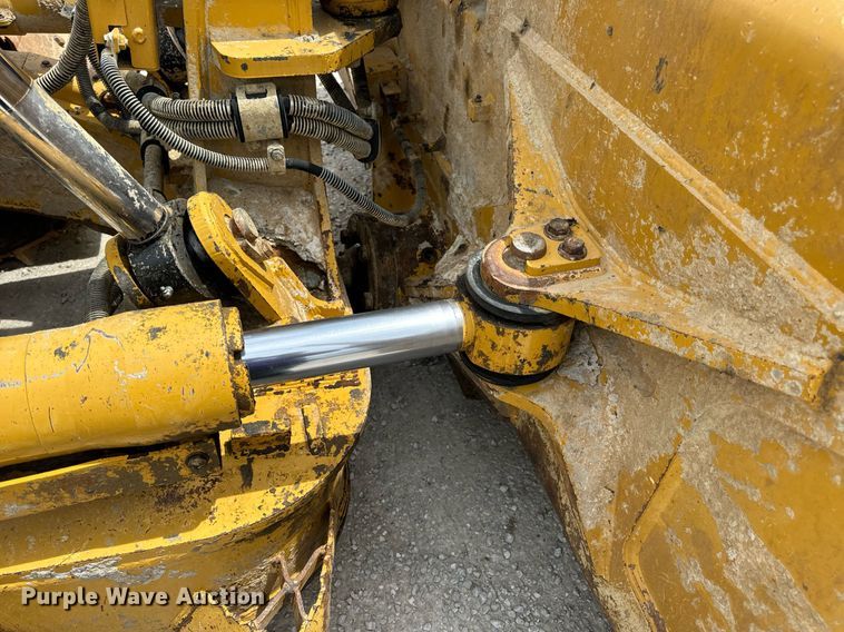 image for item DV1991 2016 Caterpillar D6T XW dozer