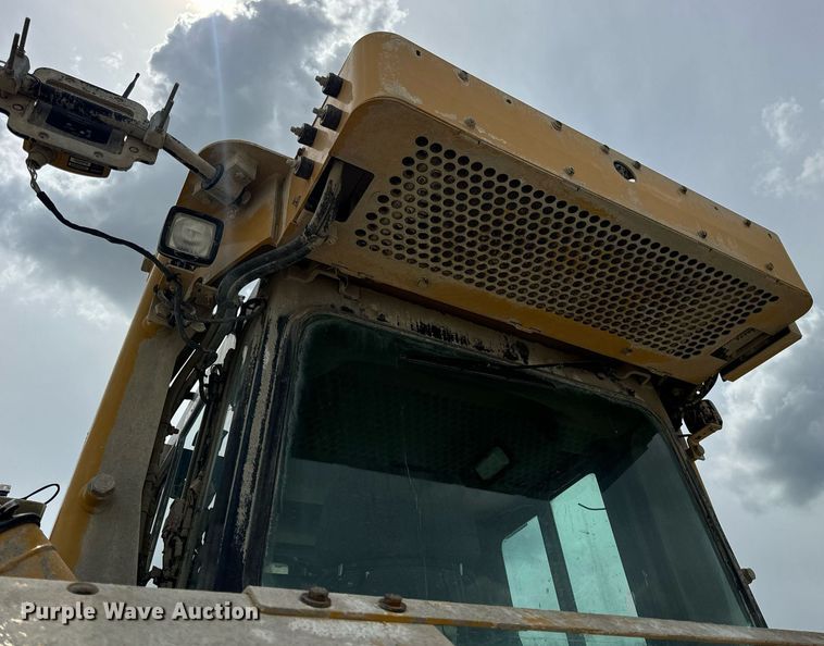 image for item DV1991 2016 Caterpillar D6T XW dozer