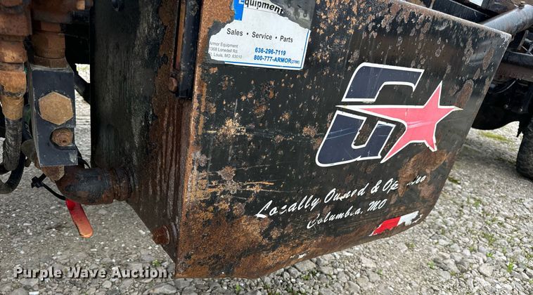 image for item DV1995 2017 Western Star 4700SF roll-off container truck