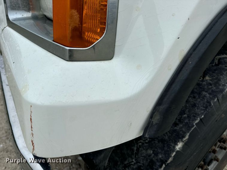 image for item DV1996 2015 Western Star 4700SF roll-off container truck