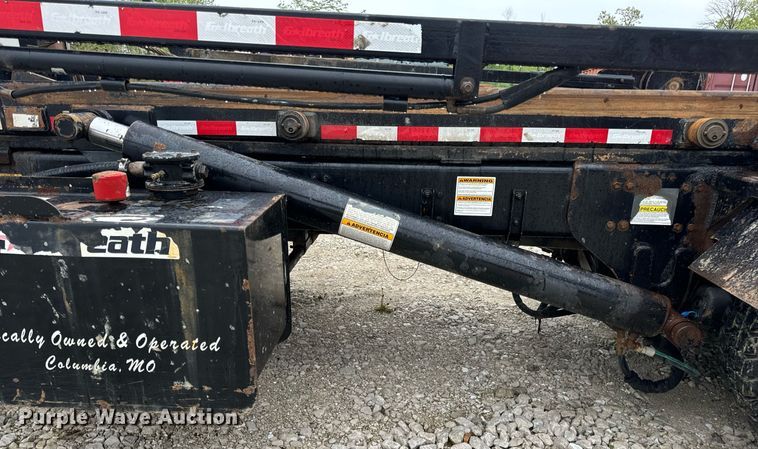 image for item DV1996 2015 Western Star 4700SF roll-off container truck