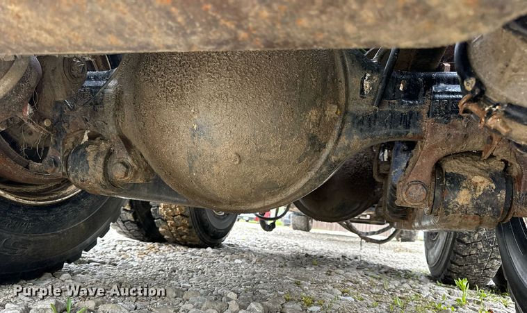 image for item DV1996 2015 Western Star 4700SF roll-off container truck