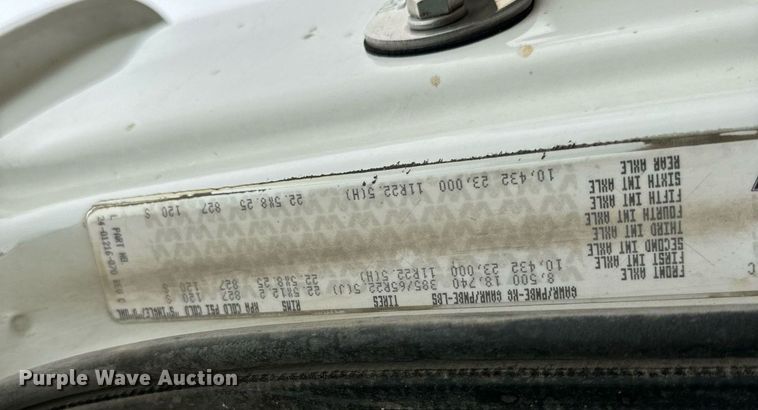 image for item DV1996 2015 Western Star 4700SF roll-off container truck