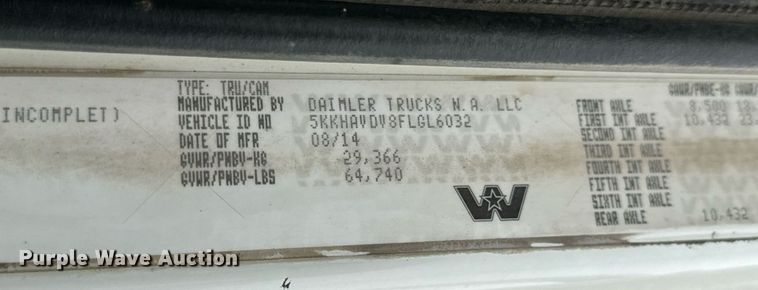 image for item DV1996 2015 Western Star 4700SF roll-off container truck