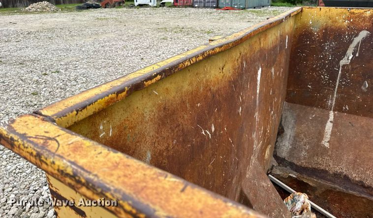 image for item DV1997 Wastequip roll-off container