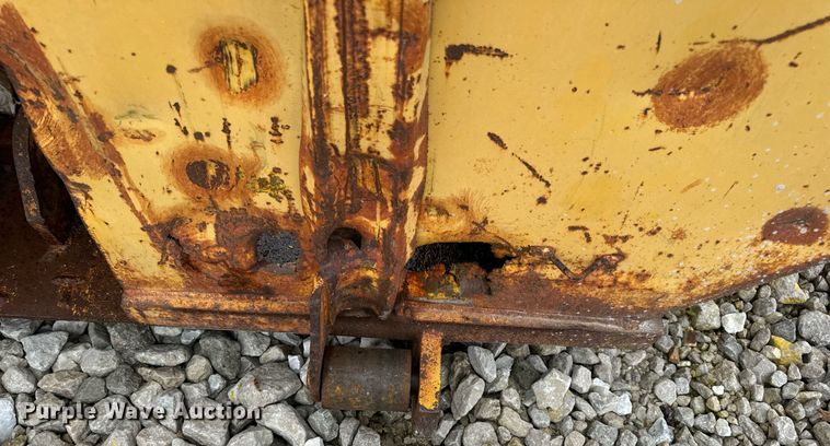 image for item DV1997 Wastequip roll-off container