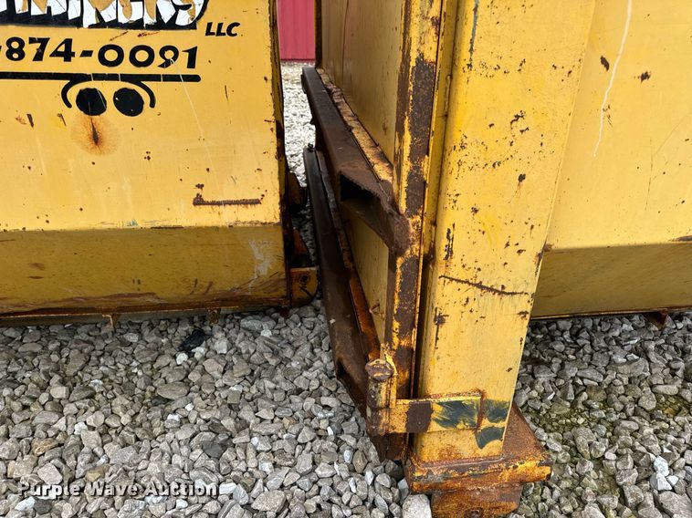 image for item DV1997 Wastequip roll-off container