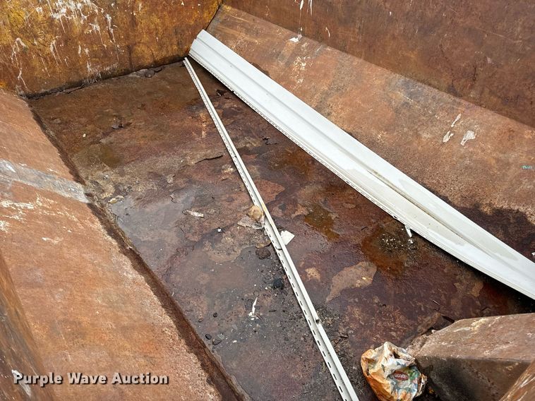 image for item DV1997 Wastequip roll-off container