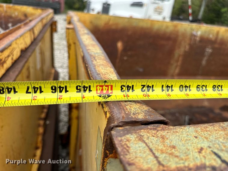 image for item DV1998 Wastequip roll-off container