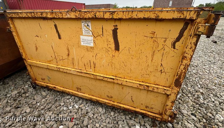 image for item DV1999 Wastequip roll-off container