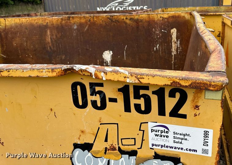 image for item DV1999 Wastequip roll-off container