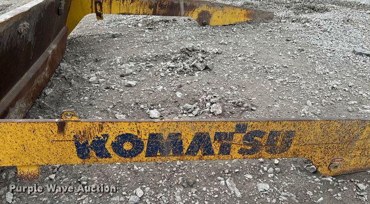 image for item DV2500 Komatsu haul truck end gate