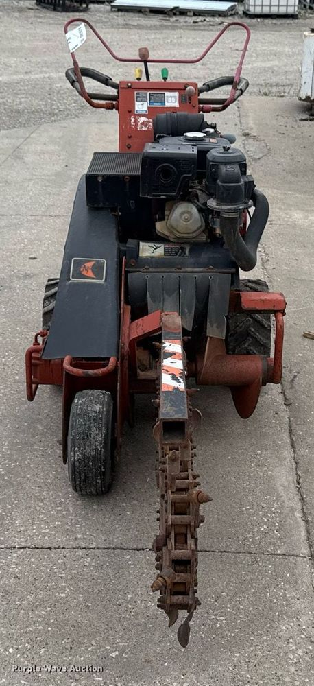 image for item DV2519 2007 Ditch Witch 1330 trencher