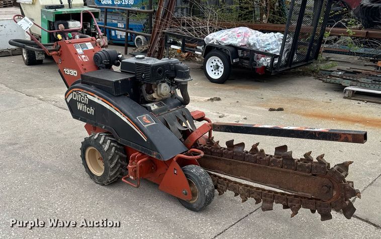 image for item DV2519 2007 Ditch Witch 1330 trencher